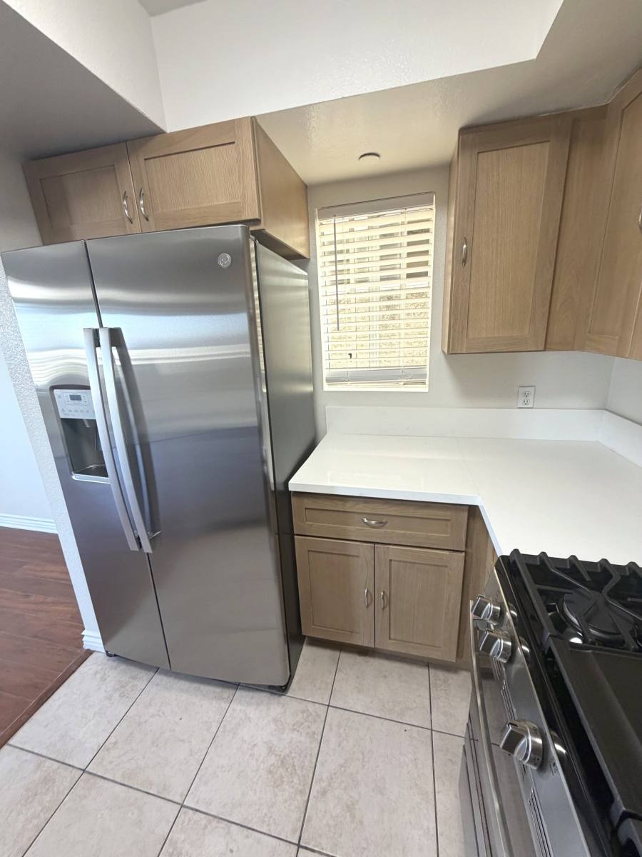Apartment for rent at 3119 Foothill Blvd #1, La Crescenta, CA 91214