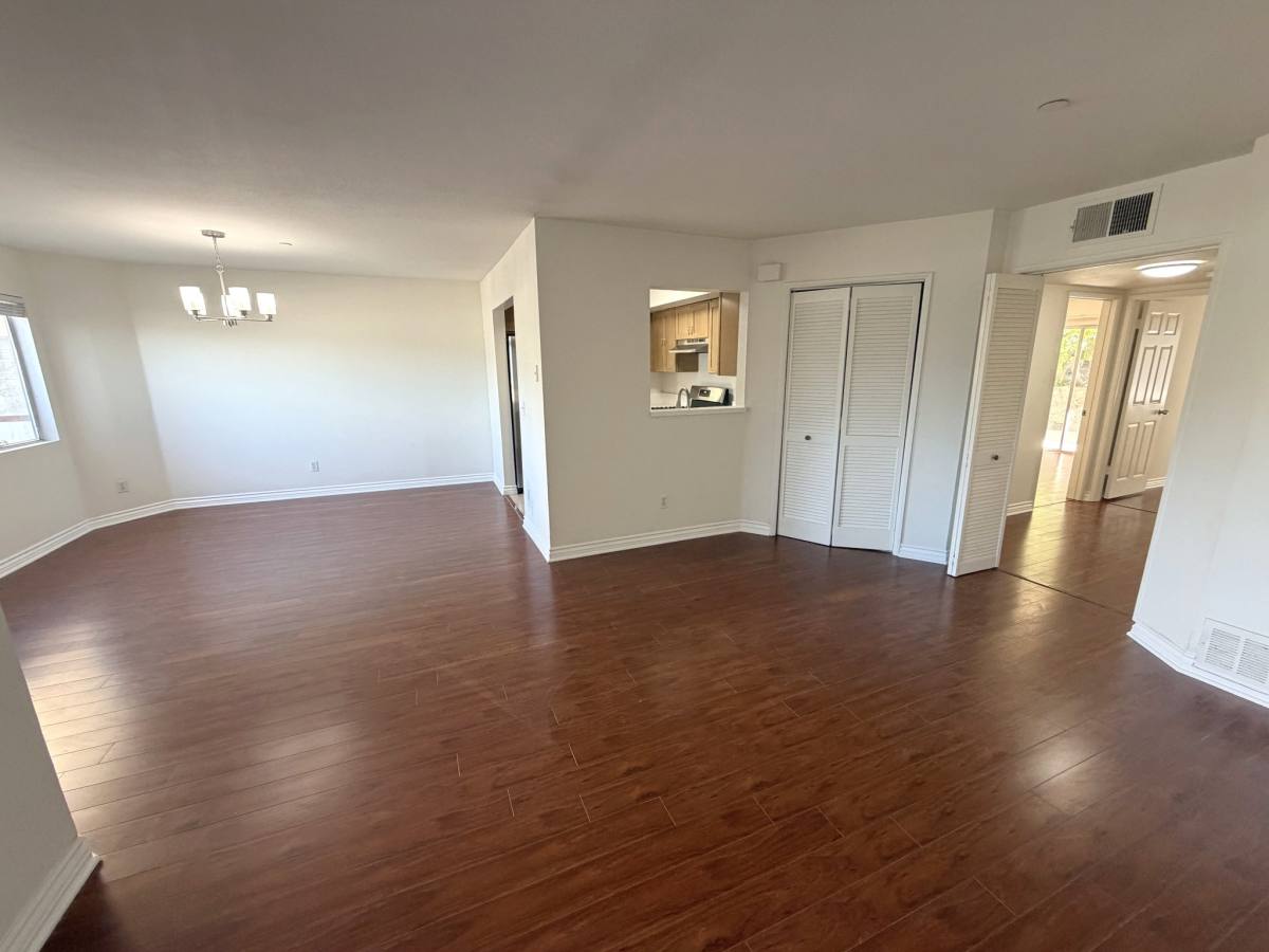 Apartment for rent at 3119 Foothill Blvd #1, La Crescenta, CA 91214