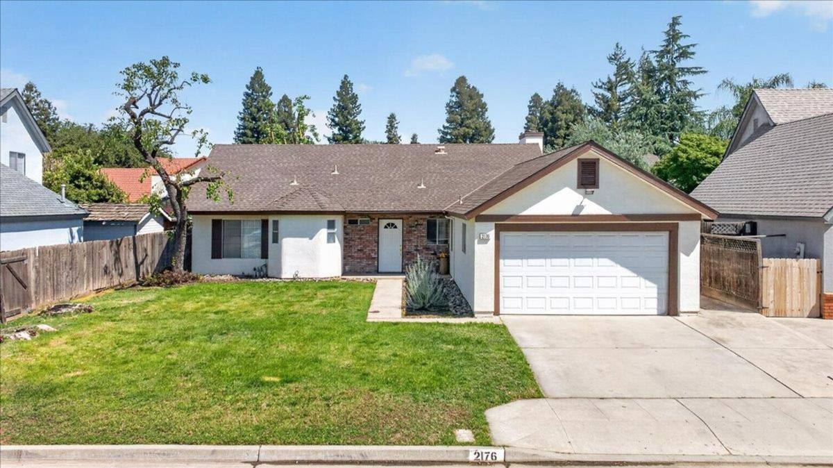House for rent at 2176 E Decatur Ave, Fresno, CA 93720