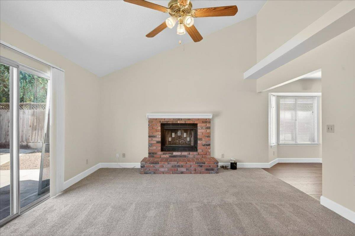 House for rent at 2176 E Decatur Ave, Fresno, CA 93720
