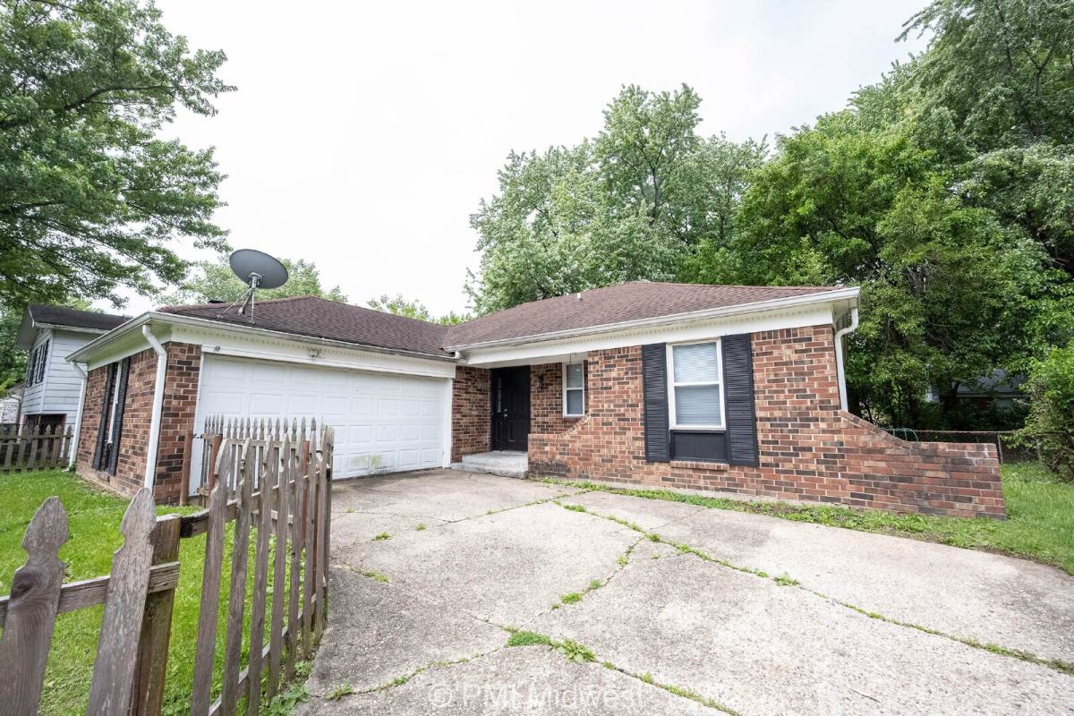 House for rent at 3026 Osceola Lane, Indianapolis, IN 46235