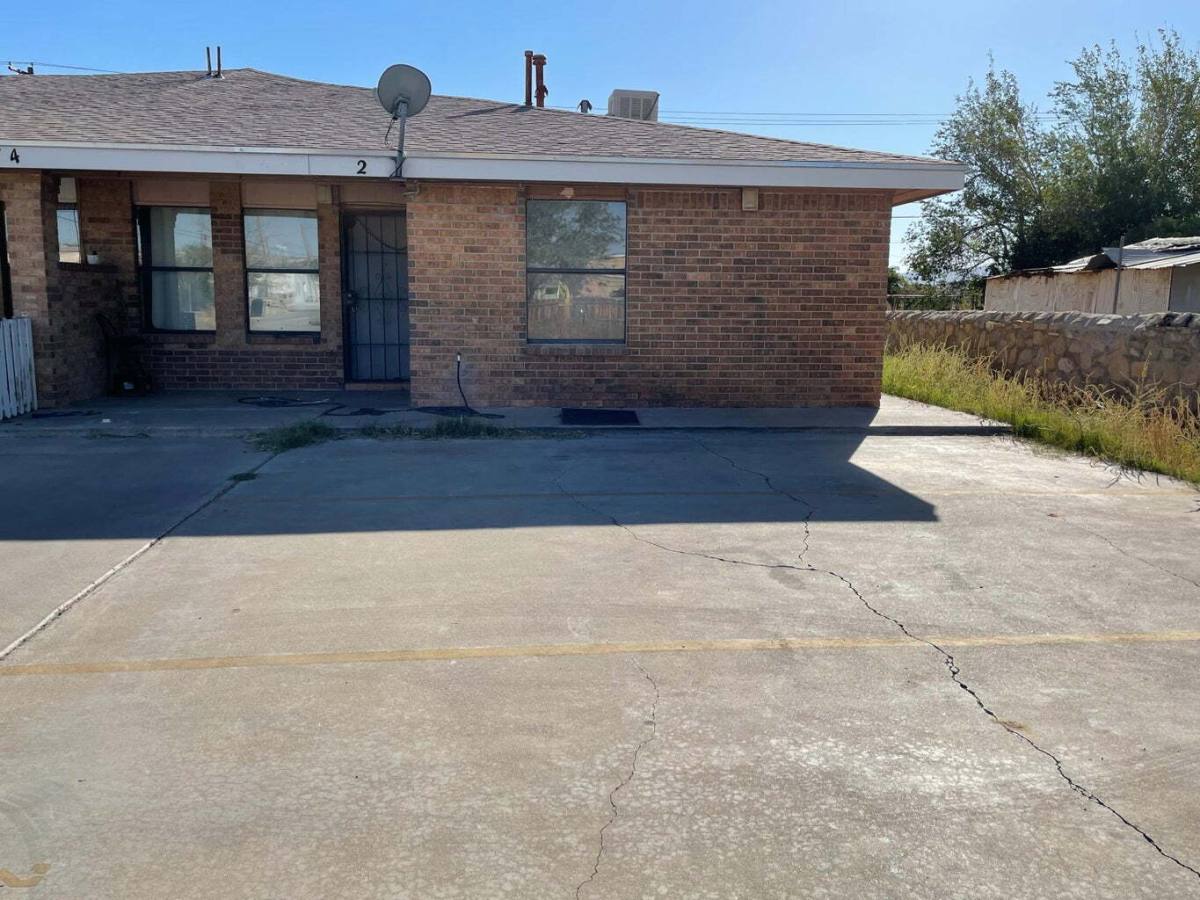 Apartment for rent at 7214 Dale Rd #2, El Paso, TX 79915