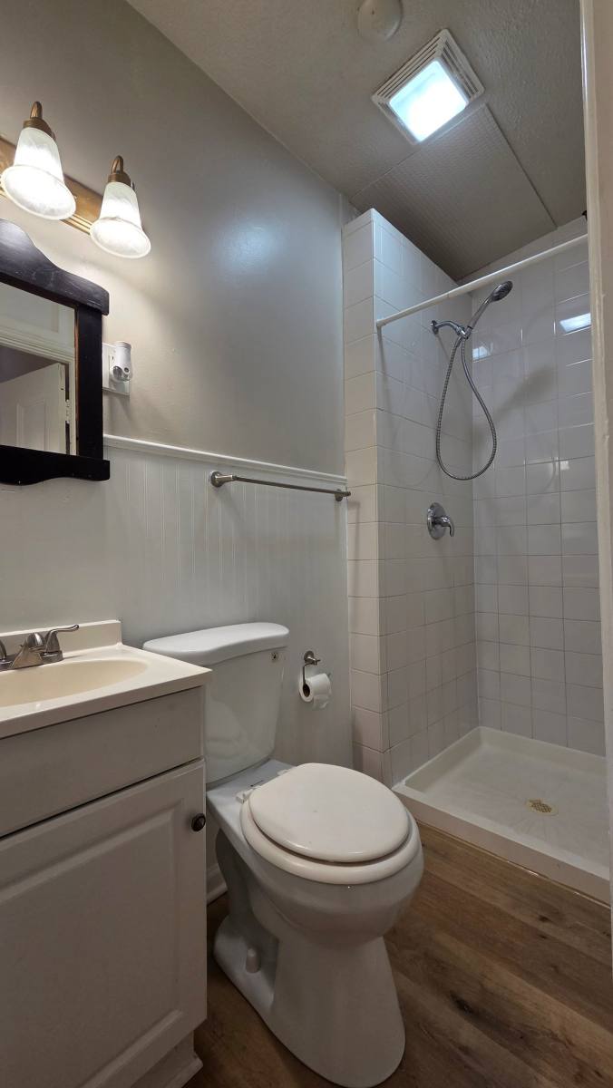 Apartment for rent at 363 Prairie St #4, Elgin, IL 60120