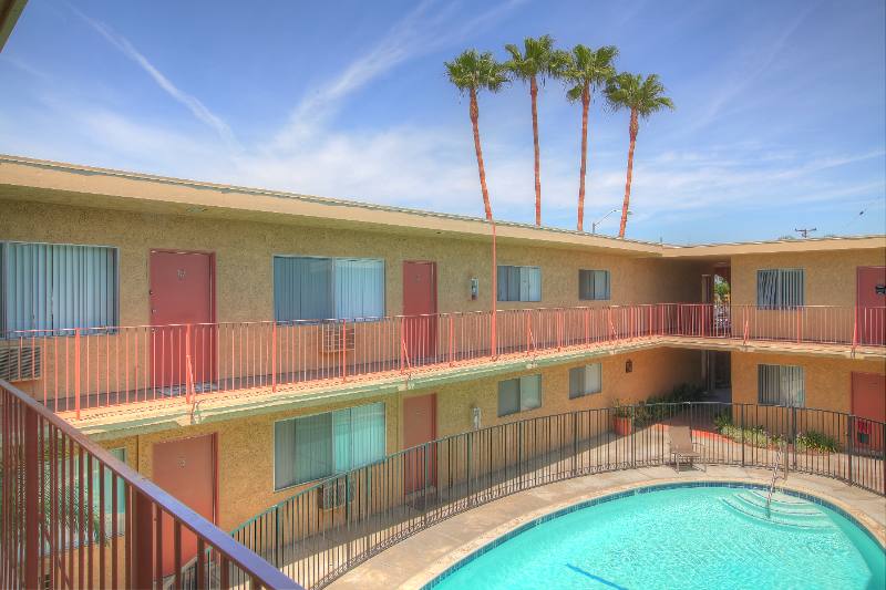 Apartment for rent at 15120 Woodruff Ave, Bellflower, CA 90706
