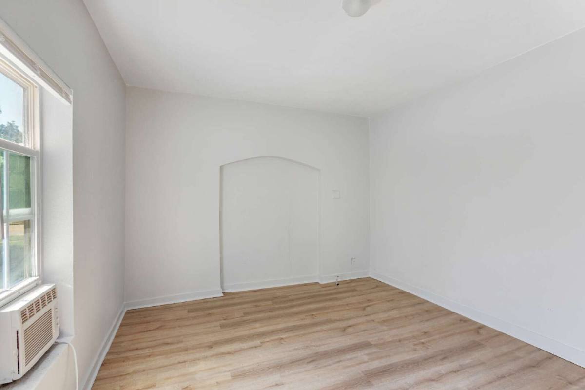 House for rent at 917 W Crawford St, Denison, TX 75020