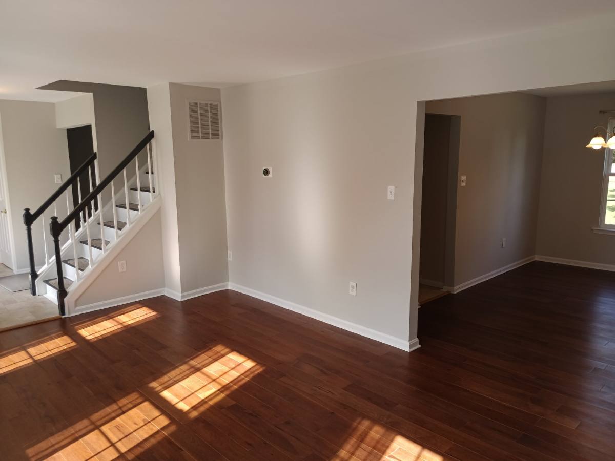 House for rent at 345 Silver Ridge Dr, Sterling, VA 20164