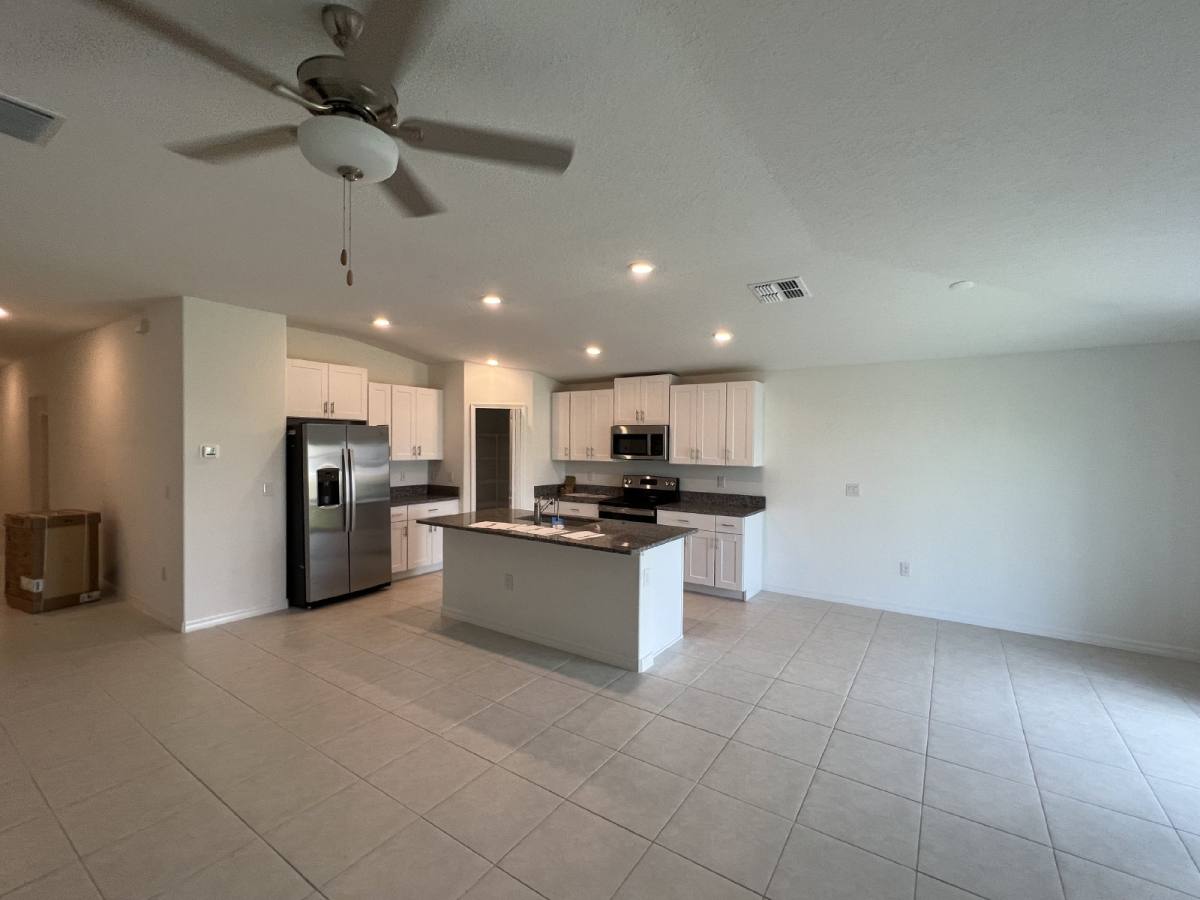 House for rent at 12767 Weston Oaks Lane, Riverview, FL 33579