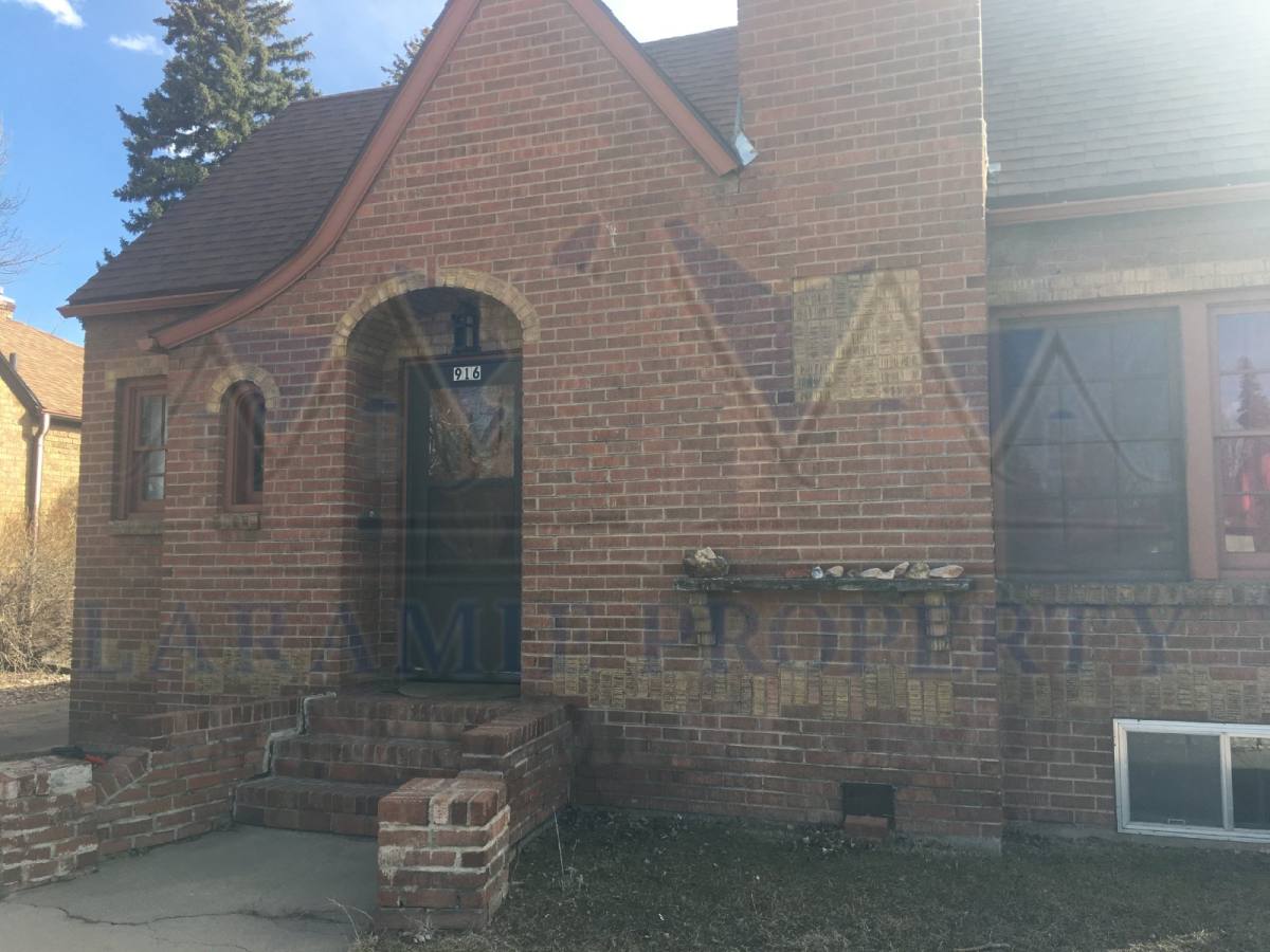 Apartment for rent at 916 1 2 Grand Ave, Laramie, WY 82070