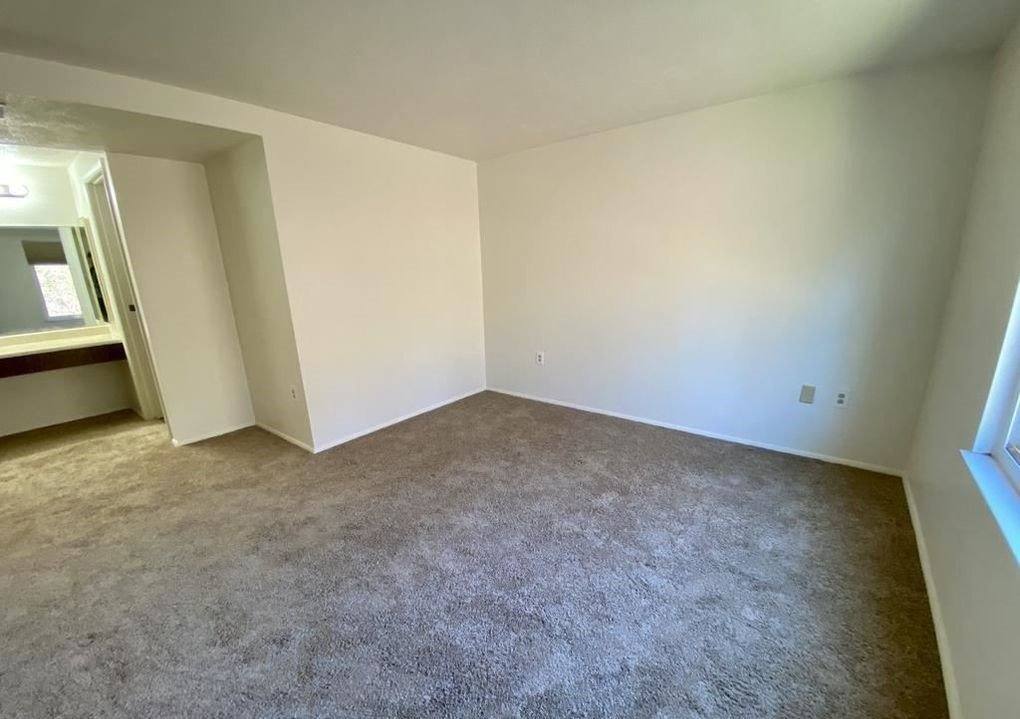 Condo for rent at 27708 Evergreen Run, Imperial, PA 15126