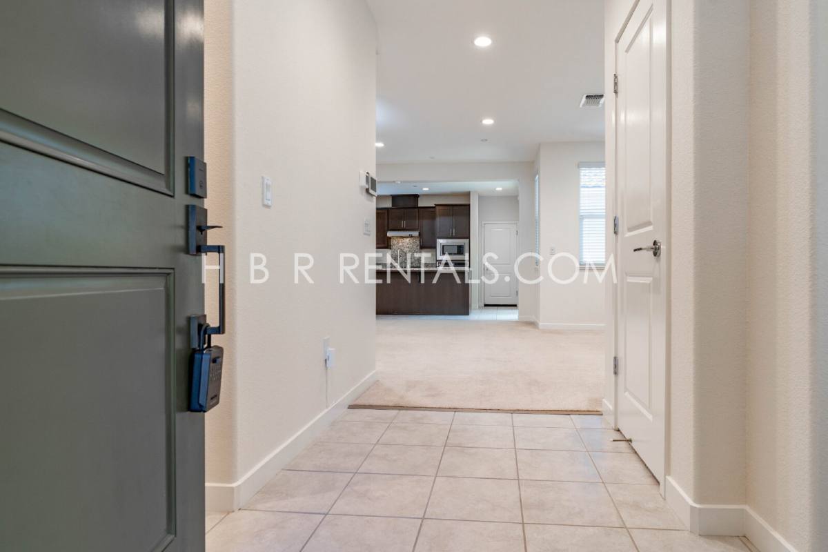 House for rent at 99 E Ramsey, Tracy, CA 95391