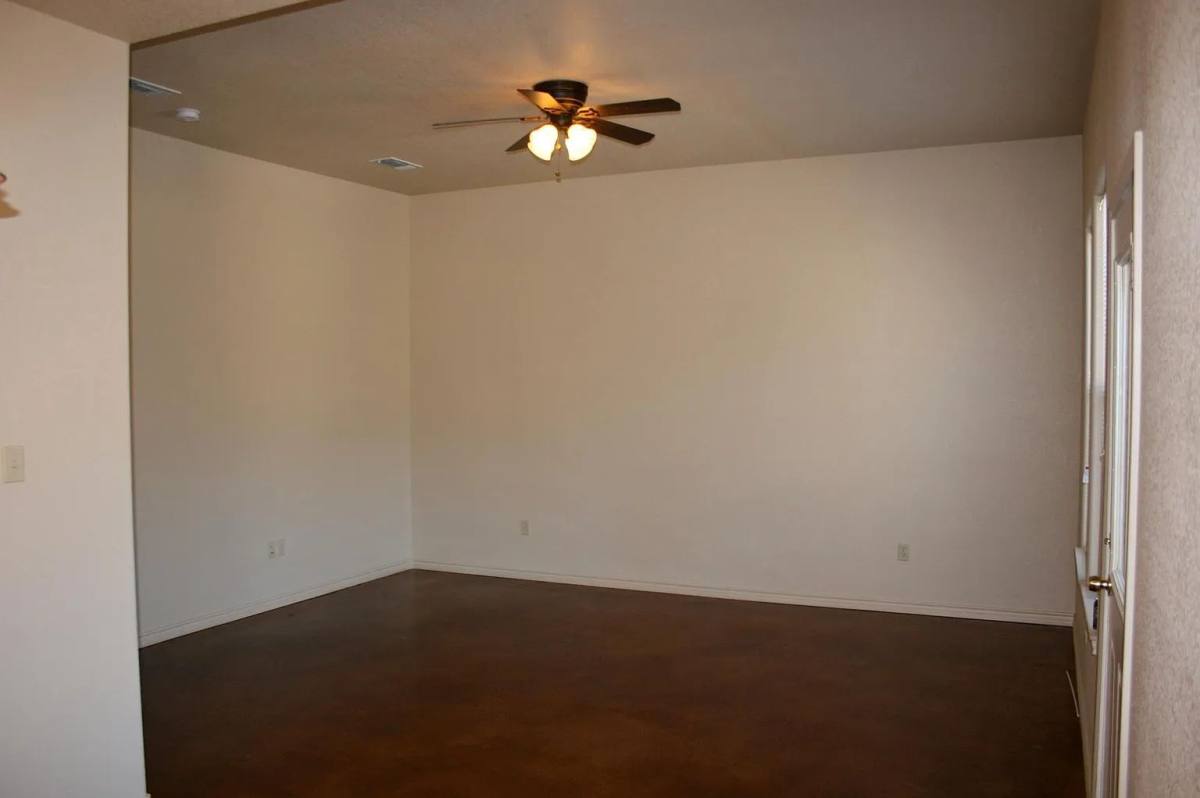 Townhouse for rent at 3705 Mandy Dr #2, Granbury, TX 76048