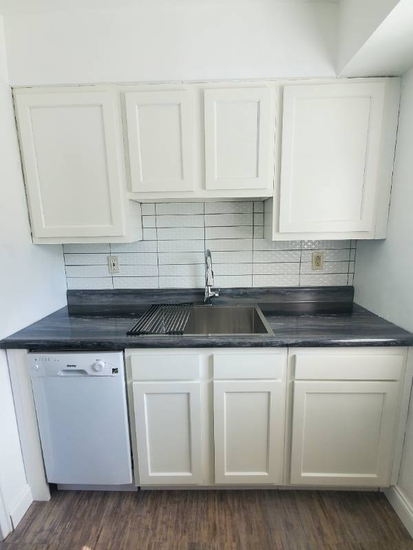 Apartment for rent at 1 Glen Elm Dr #1, Pittsburgh, PA 15236