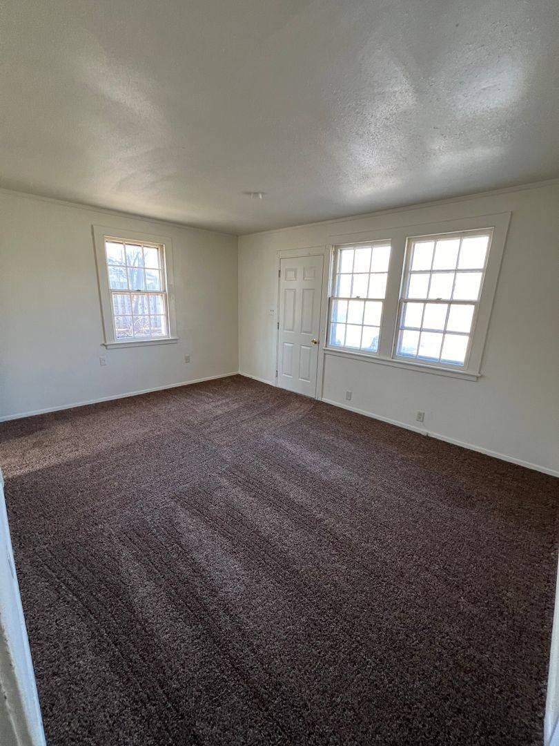 Apartment for rent at 713-715 W 1st, Junction City, KS 66441