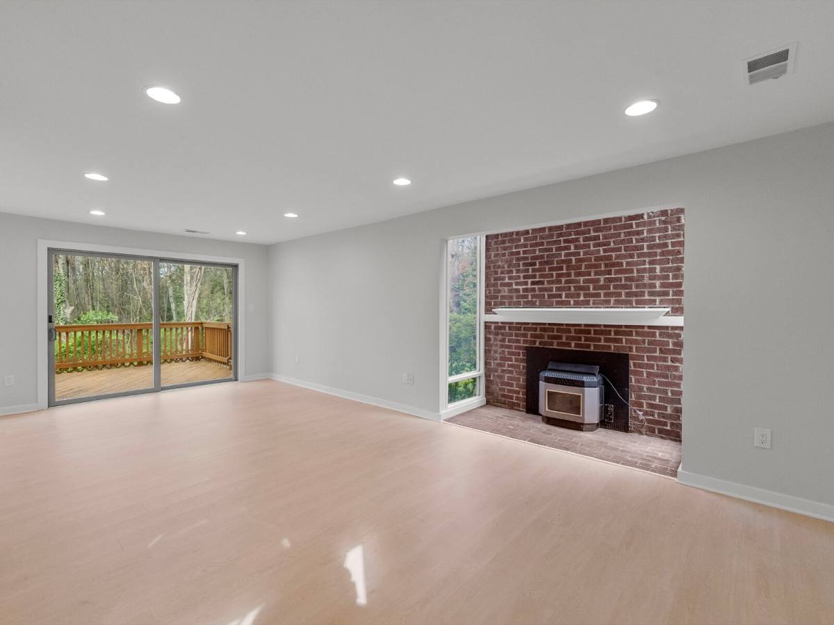 House for rent at 2852 Cedarest Rd, Fairfax, VA 22031