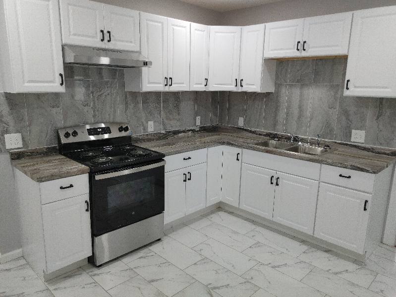 Apartment for rent at 33 Cole St - 2nd Floor, Pawtucket, RI 02860