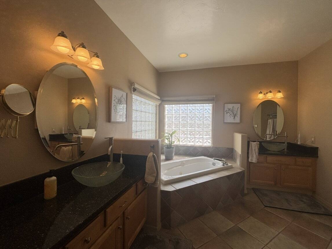 House for rent at 1674 W Placita Del Zocalo, Sahuarita, AZ 85629