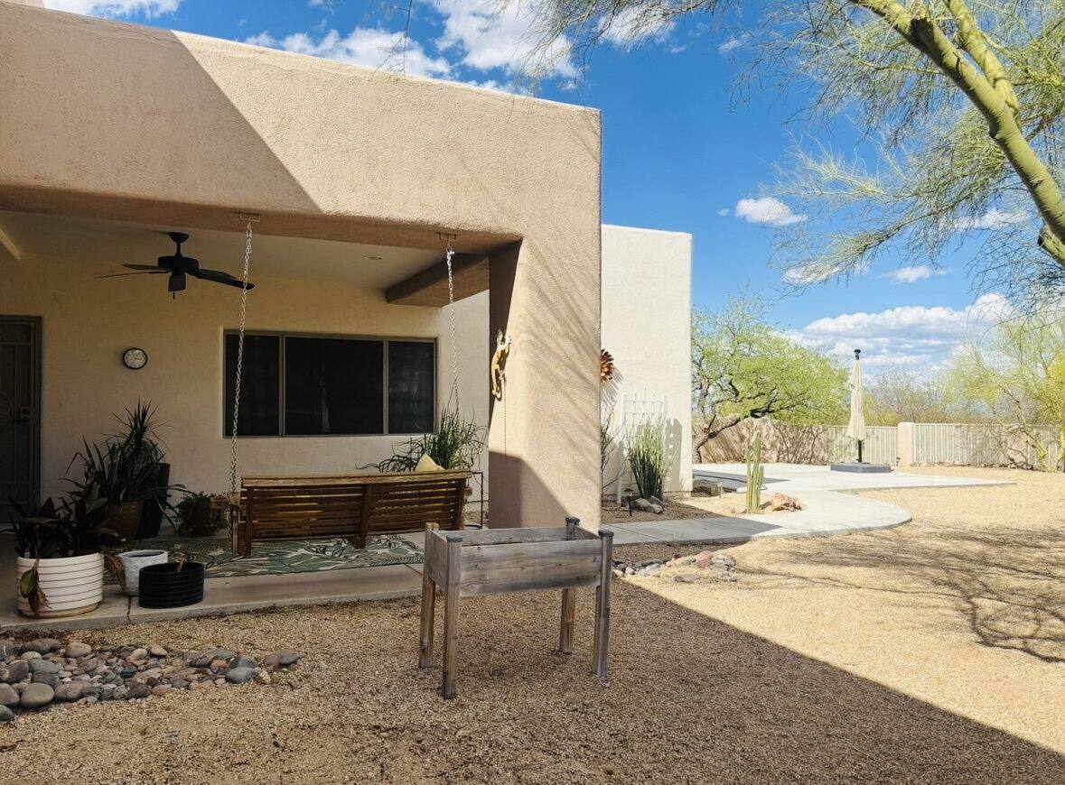 House for rent at 1674 W Placita Del Zocalo, Sahuarita, AZ 85629