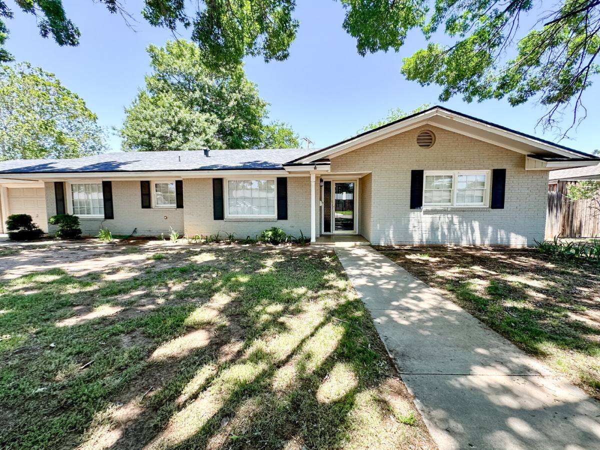 House for rent at 5406 30th St, Lubbock, TX 79407