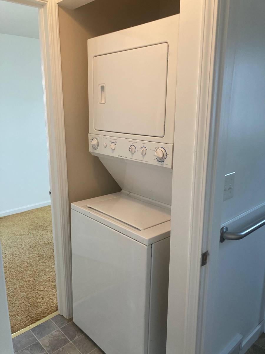 House for rent at 1305 NW 2nd St, Abilene, KS 67410