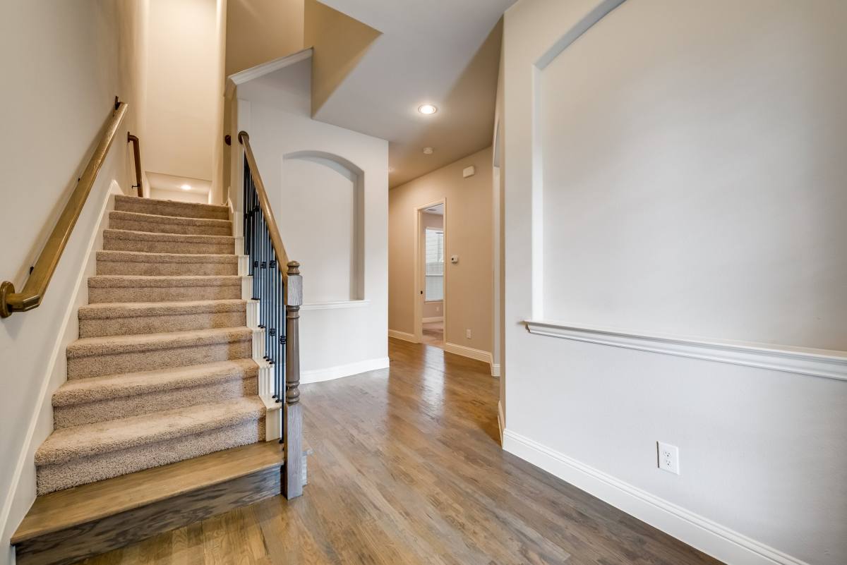 Townhouse for rent at 923 Whitehall Dr, Richardson, TX 75081