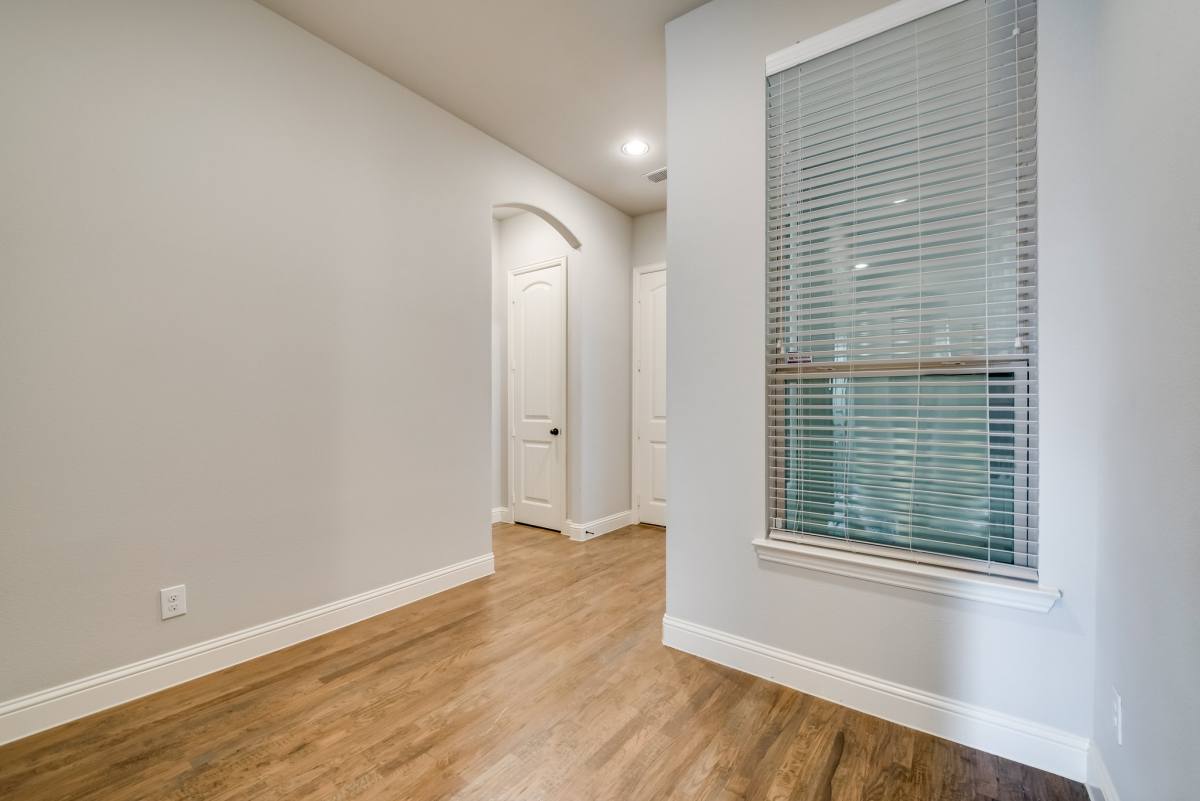 Townhouse for rent at 923 Whitehall Dr, Richardson, TX 75081