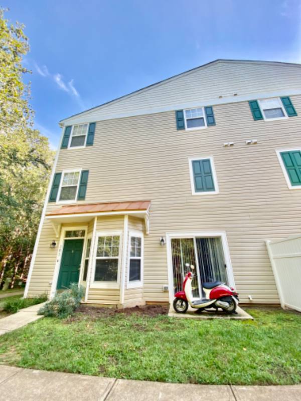 Townhouse for rent at 2231 Raven Rd #101, Raleigh, NC 27614