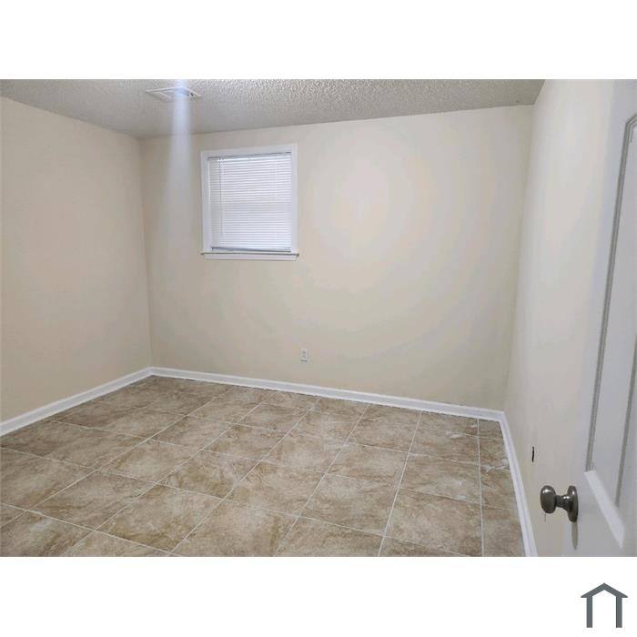 Apartment for rent at 847 Northern St #C, Macon, GA 31217