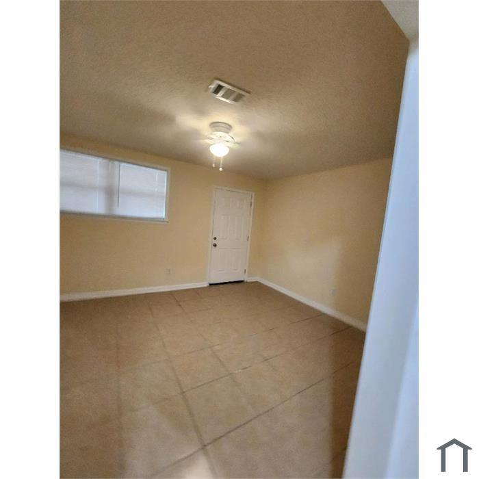 Apartment for rent at 847 Northern St #C, Macon, GA 31217