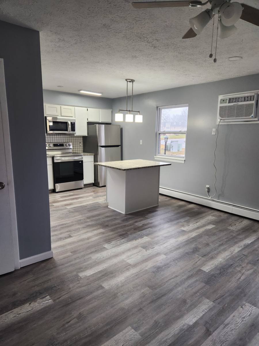Apartment for rent at 7426 W Blvd #3, Youngstown, OH 44512