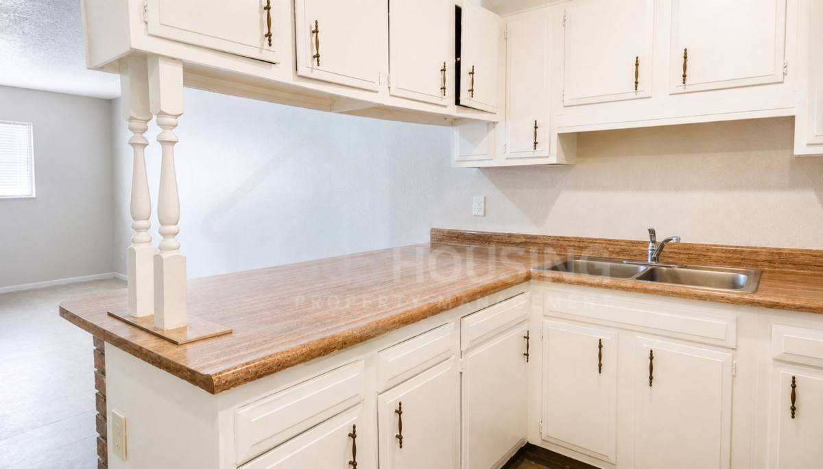 Apartment for rent at 503 Pennsylvania St SE #10, Albuquerque, NM 87108