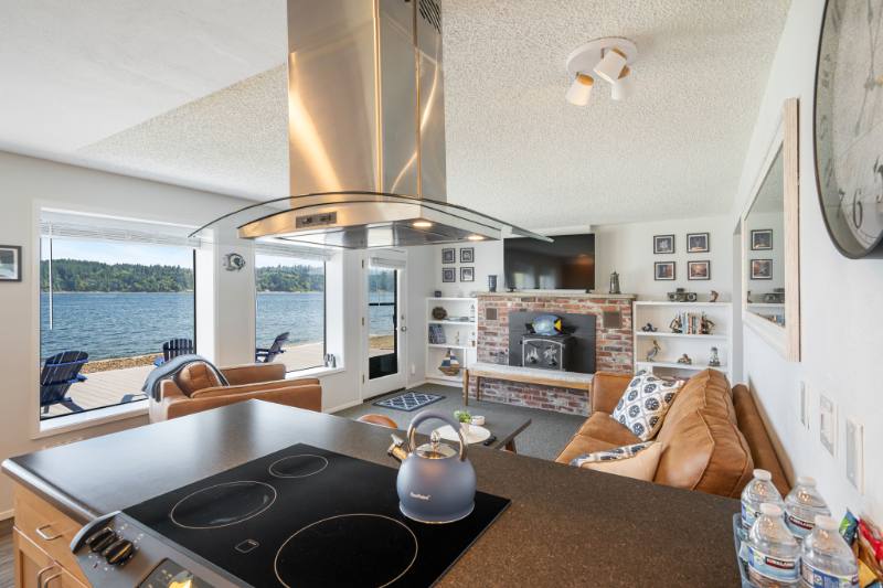 House for rent at 13501 Hidden Valley Rd NW, Gig Harbor, WA 98332