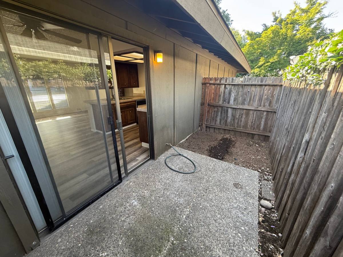 Apartment for rent at 940 W E Ave #4, Chico, CA 95926