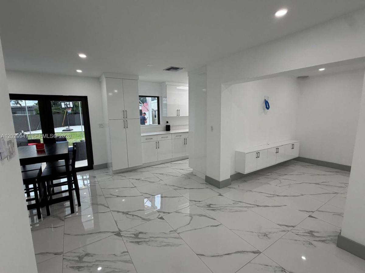 5350 NW 174th Dr, Opa Locka, FL 33055 - House for Rent