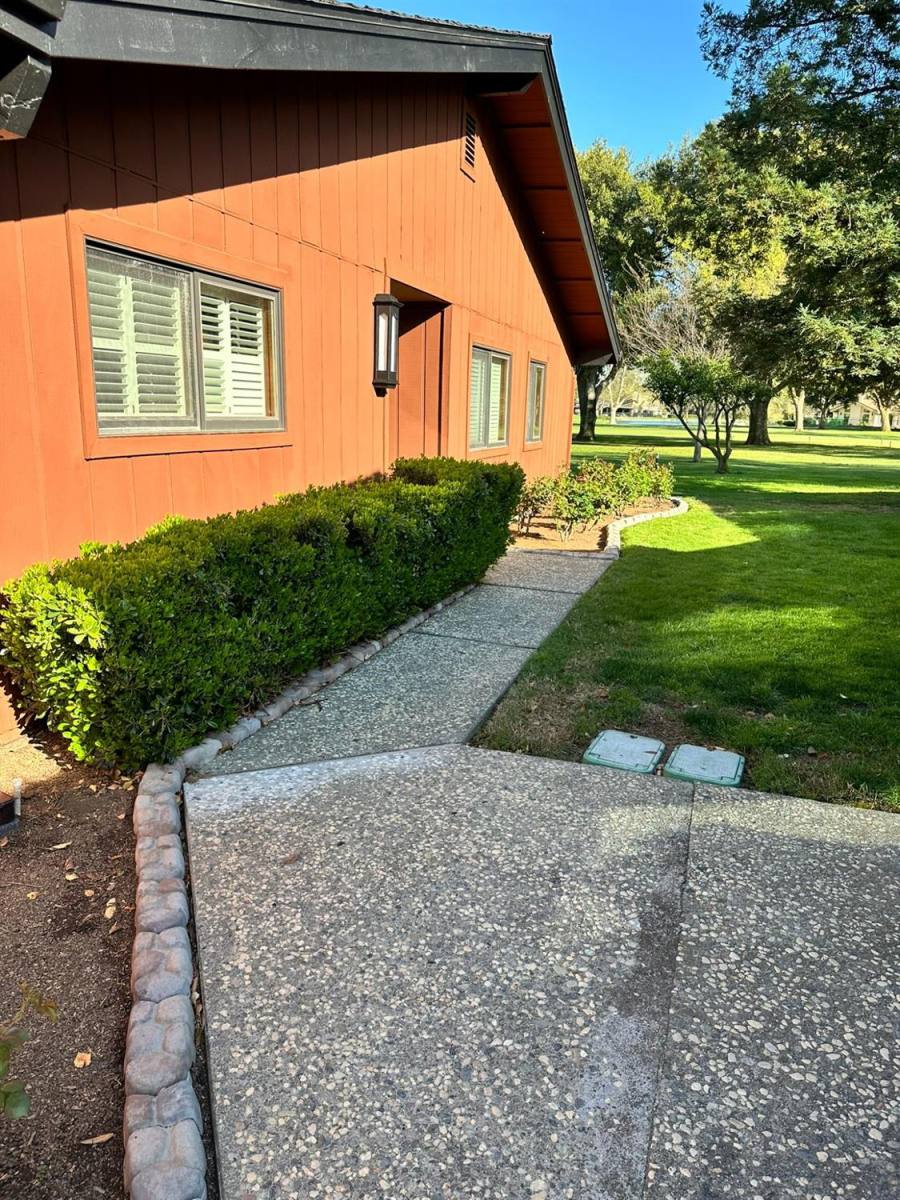 Townhouse for rent at 44771 Garden Court, Davis, CA 95618