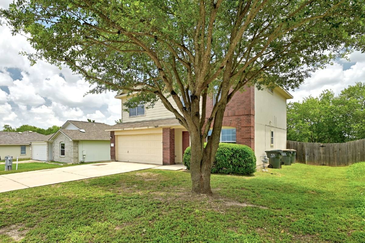 House for rent at 220 Peppergrass Cove, Kyle, TX 78640