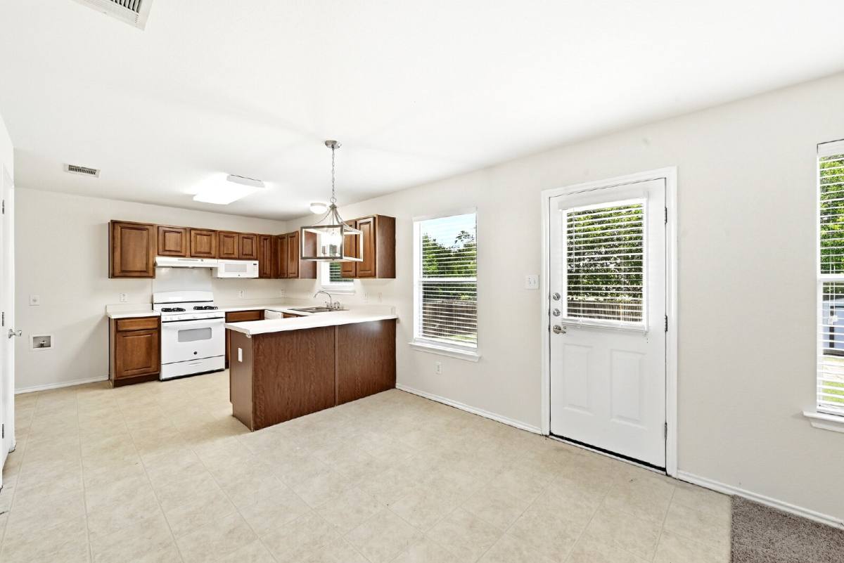 House for rent at 220 Peppergrass Cove, Kyle, TX 78640