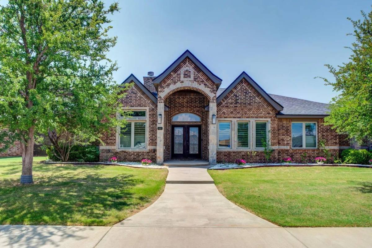 House for rent at 6113 74th St, Lubbock, TX 79424