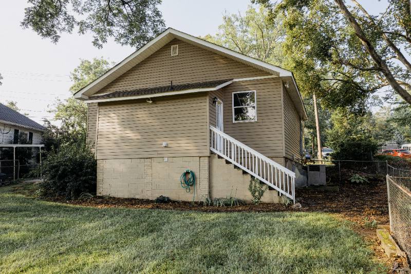 House for rent at 209 Mill St, Taylors, SC 29687