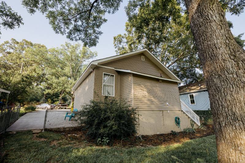 House for rent at 209 Mill St, Taylors, SC 29687