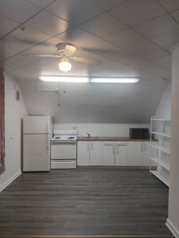 Apartment for rent at 4409 5th Ave NE, Seattle, WA 98105