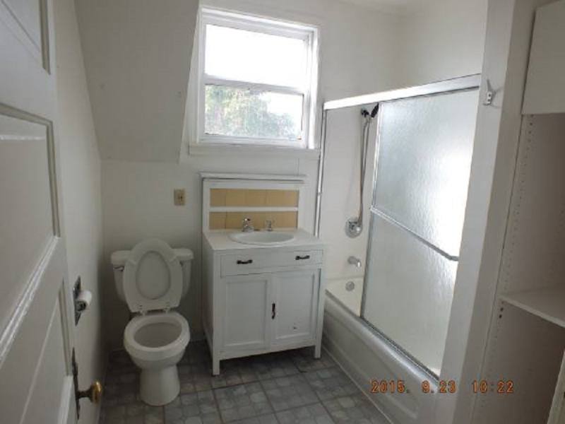 Apartment for rent at 4409 5th Ave NE, Seattle, WA 98105