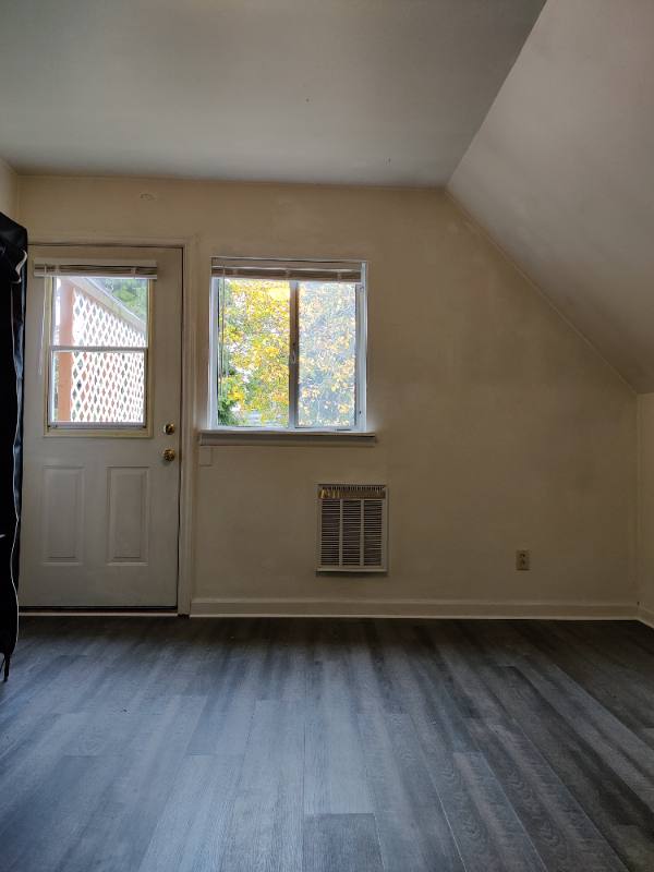 Apartment for rent at 4409 5th Ave NE, Seattle, WA 98105
