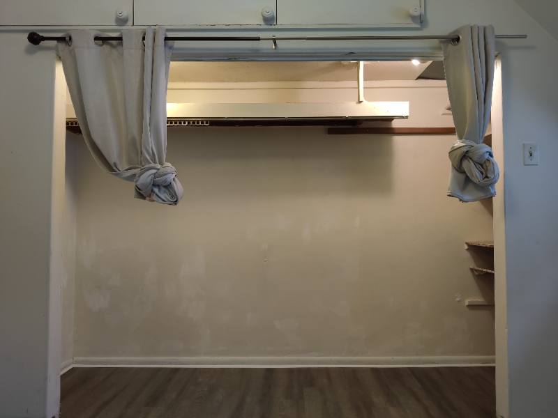 Apartment for rent at 4409 5th Ave NE, Seattle, WA 98105
