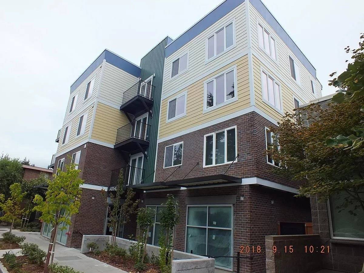 Apartment for rent at 12544 15th Ave NE #314, Seattle, WA 98125