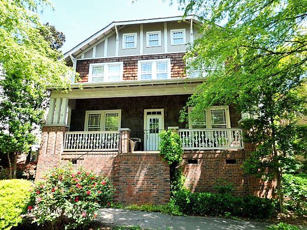 House for rent at 721 E 10th St, Charlotte, NC 28202