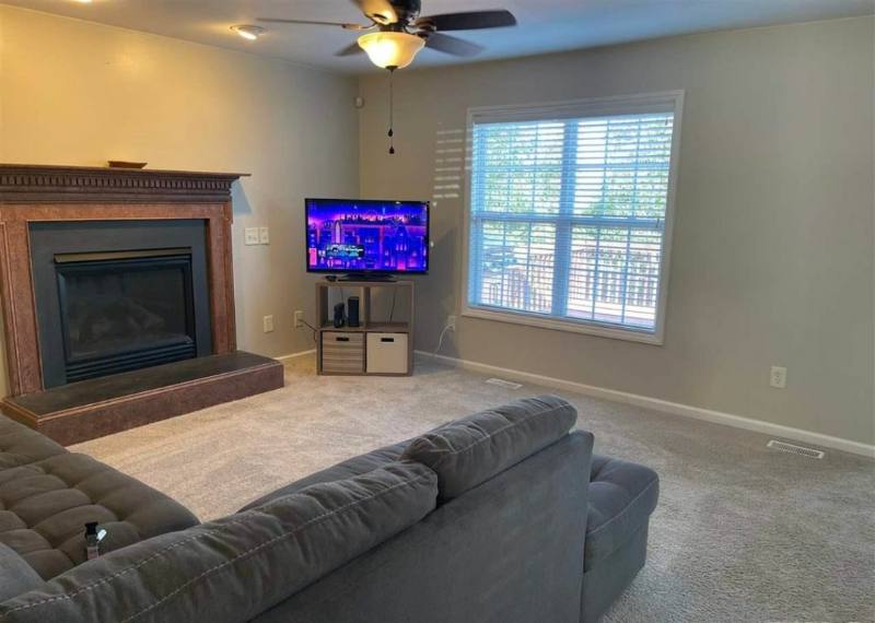 House for rent at 125 Cresthaven Dr, Sanford, NC 27332