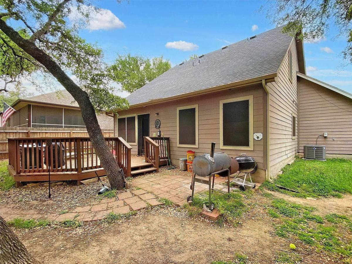 House for rent at 2009 Ridge View Dr, San Marcos, TX 78666