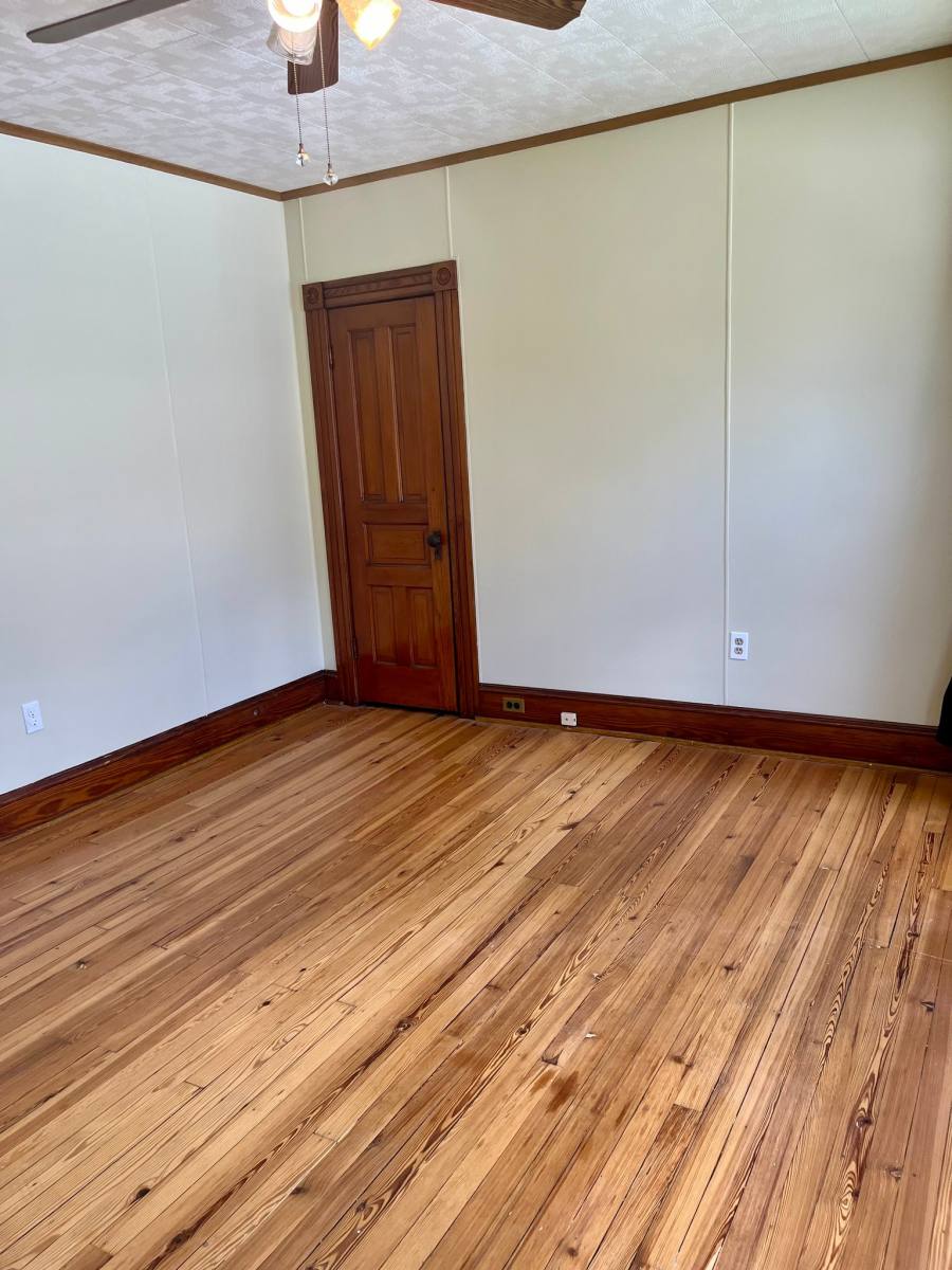 Apartment for rent at 625-627 Pleasant Ave #625 Fl2, Peckville, PA 18452