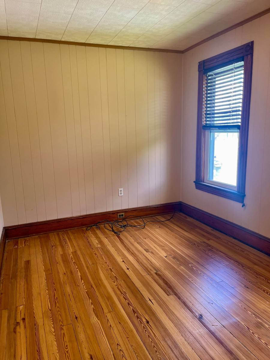 Apartment for rent at 625-627 Pleasant Ave #625 Fl2, Peckville, PA 18452