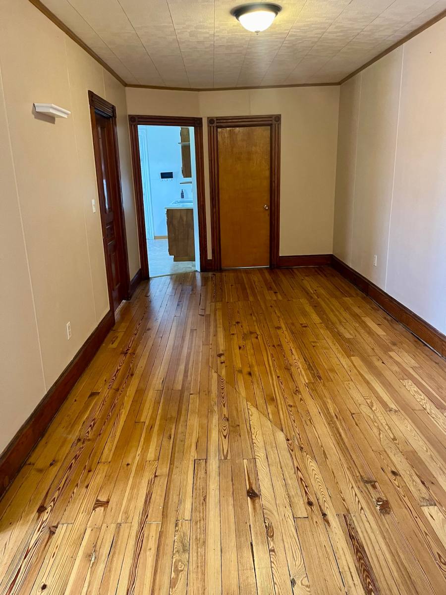 Apartment for rent at 625-627 Pleasant Ave #625 Fl2, Peckville, PA 18452